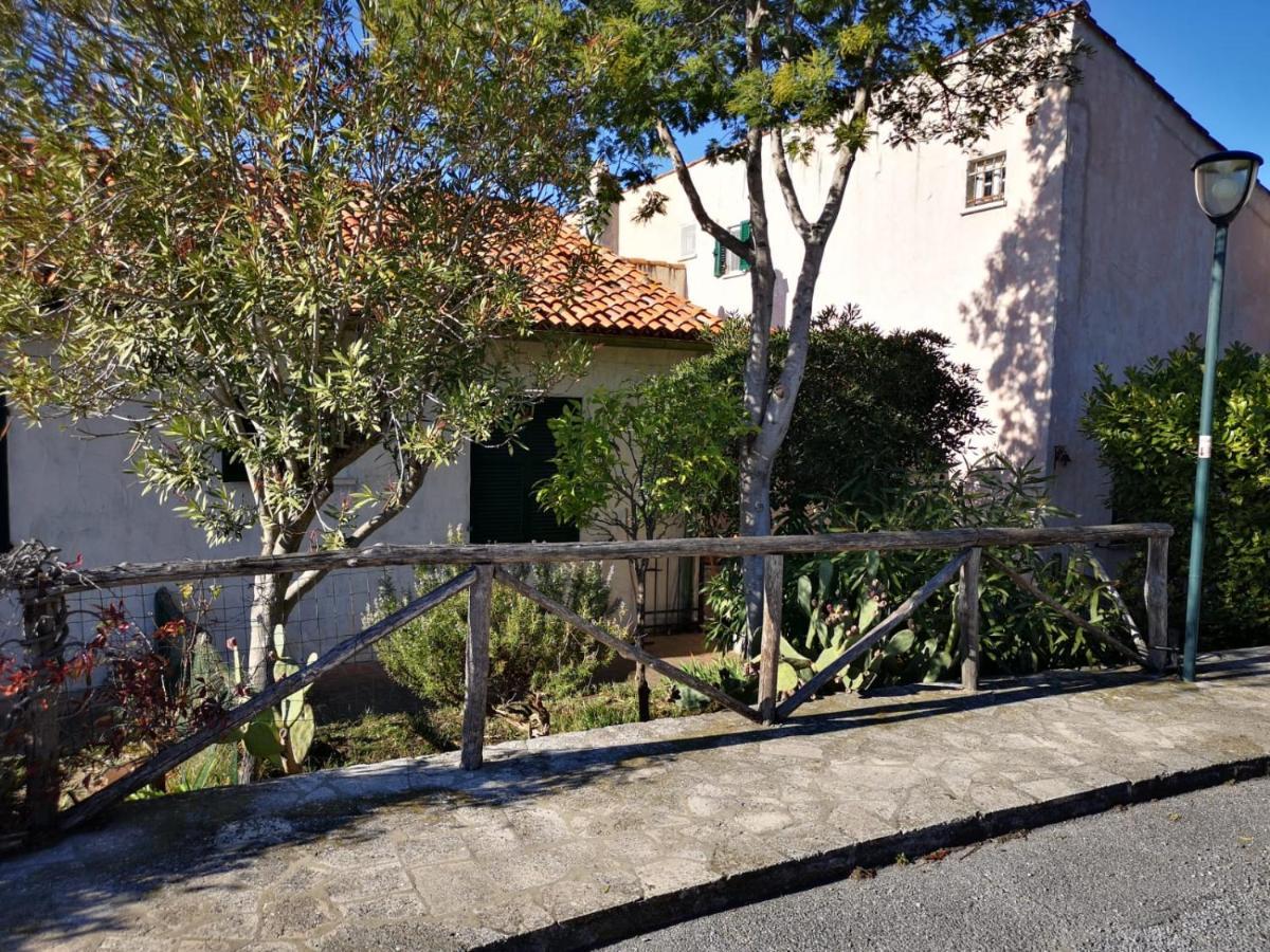 Ferienwohnung Collina E Mare Finale Ligure Exterior foto